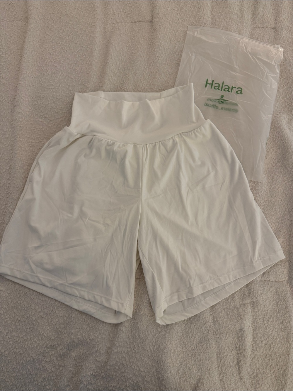 NWT! HALARA Women's High-Waist White Lounge Shorts